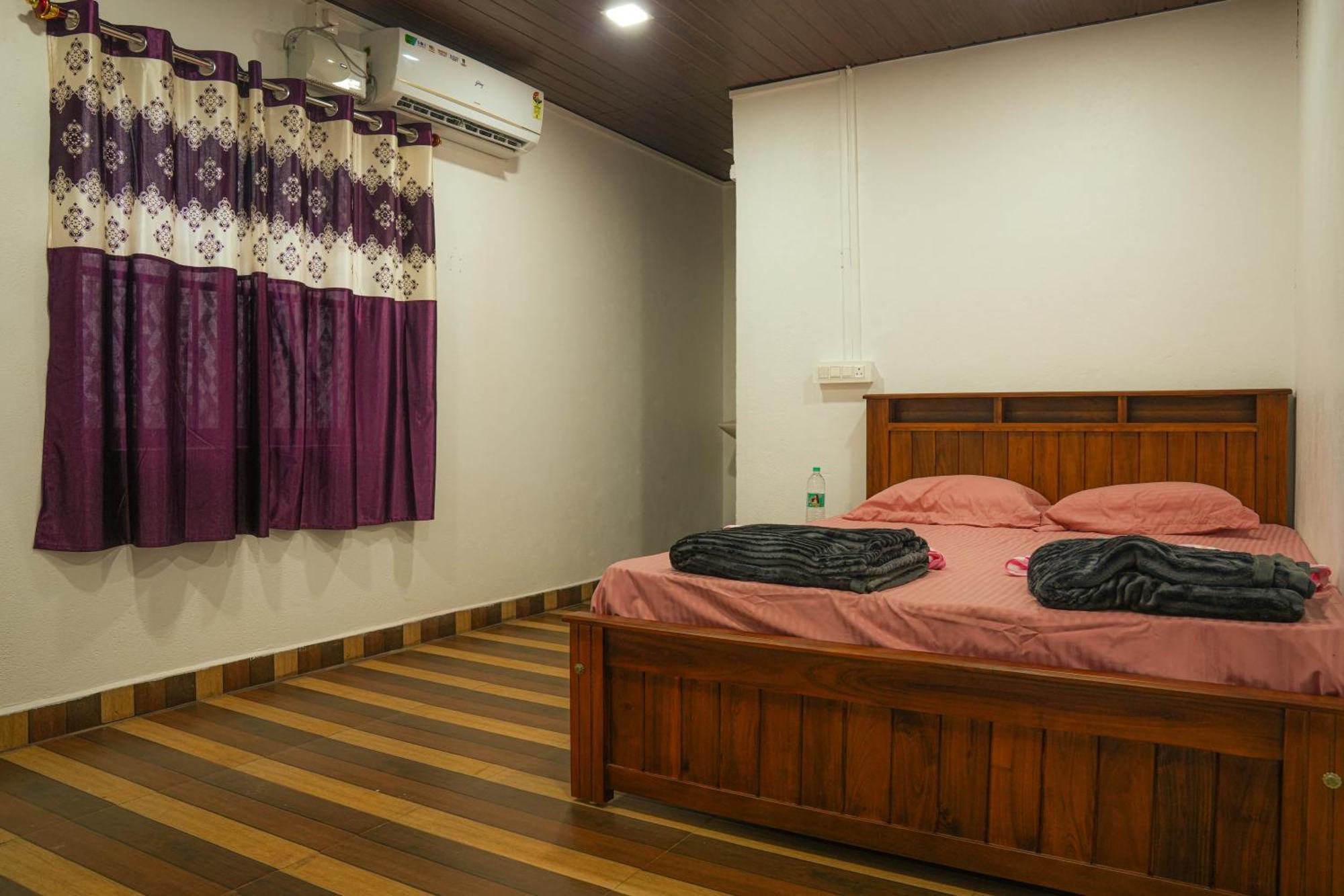 White Sand Beach Stay Resort Kumta Exteriör bild