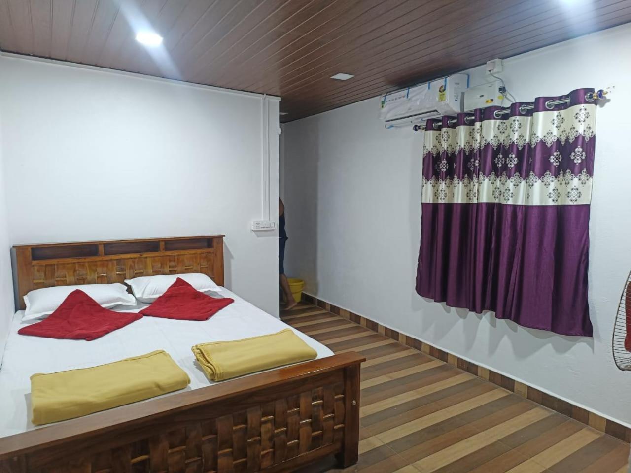 White Sand Beach Stay Resort Kumta Exteriör bild