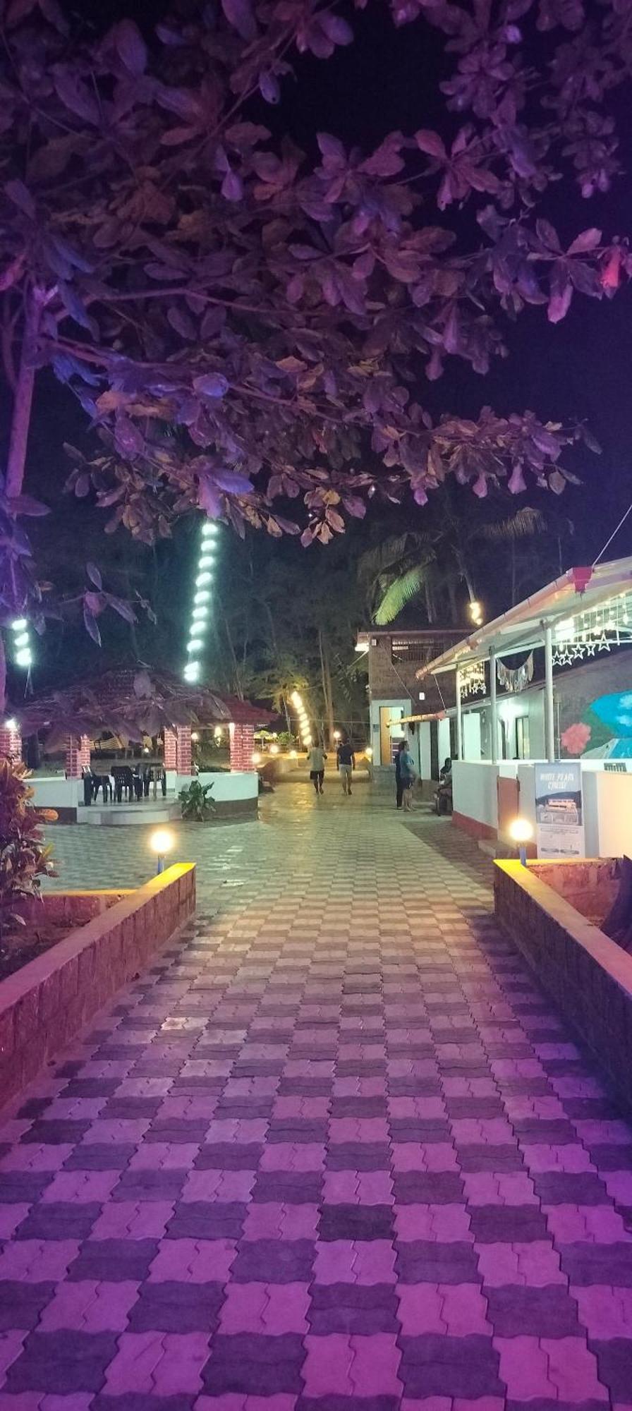 White Sand Beach Stay Resort Kumta Exteriör bild